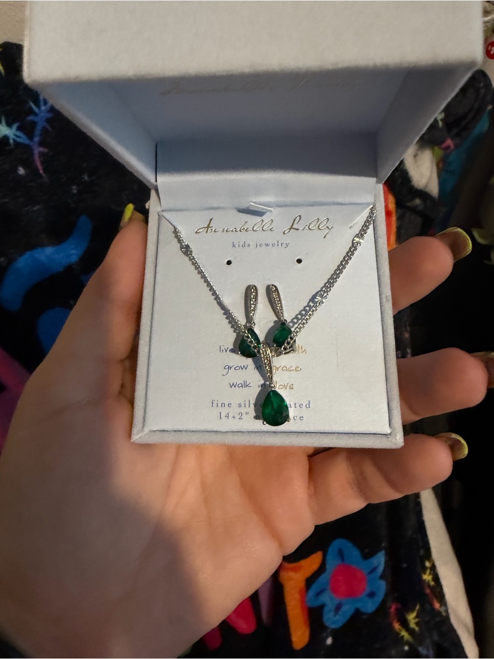 Annabelle Silver Necklace Set with Emerald Green Teardrops